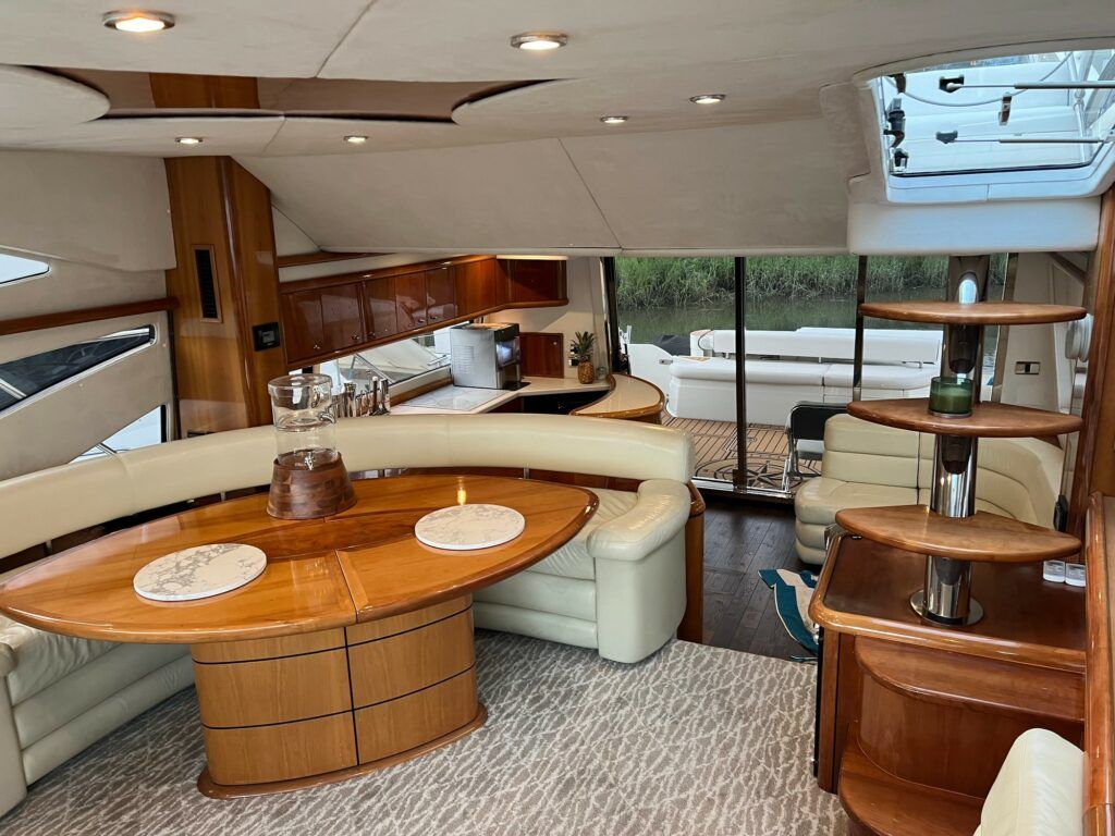 South Florida LuxuryYachtCharters-LadySadi_cabin-10 svg+xml;charset=utf